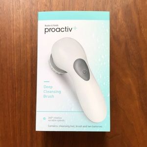 Proactiv Deep Cleansing Brush - NIB